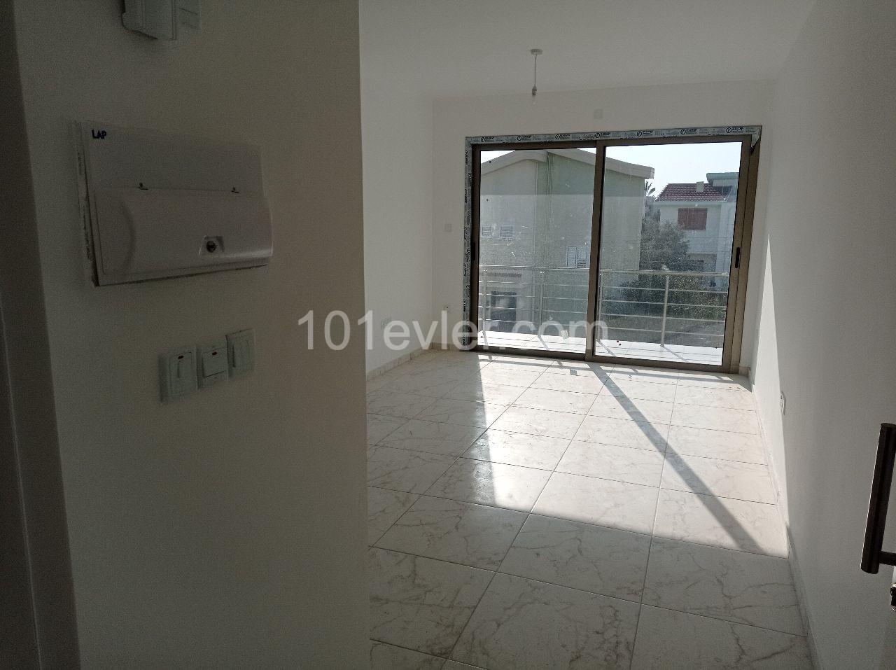 Ground floor 2+1 flat for sale in the center of Gonyeli ** 