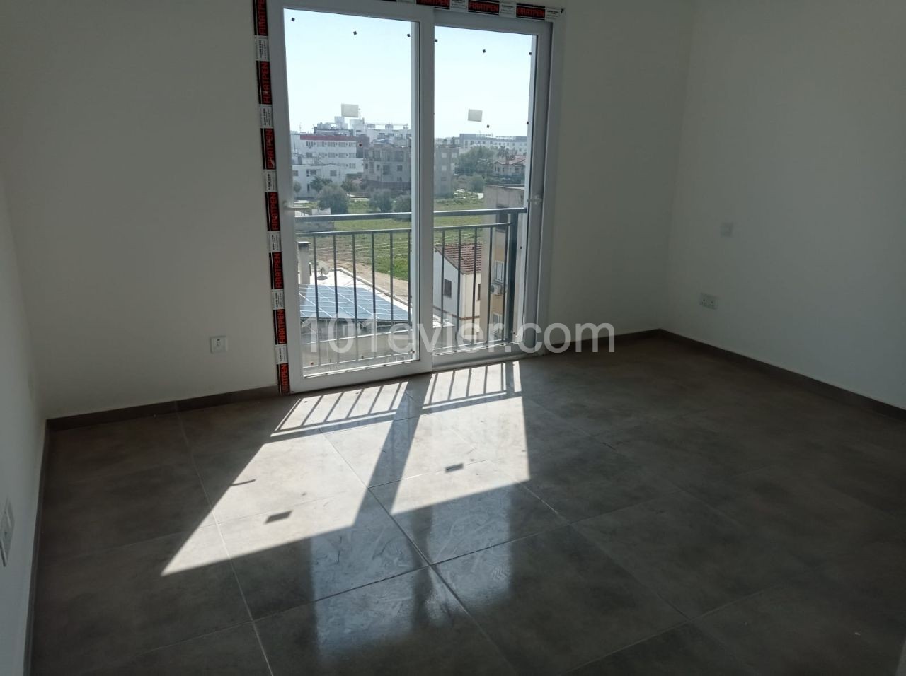 Spacious Penthouse for Sale in a Central Location with City View in Gonyeli ** 