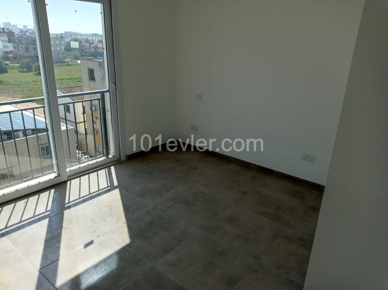 Spacious Penthouse for Sale in a Central Location with City View in Gonyeli ** 