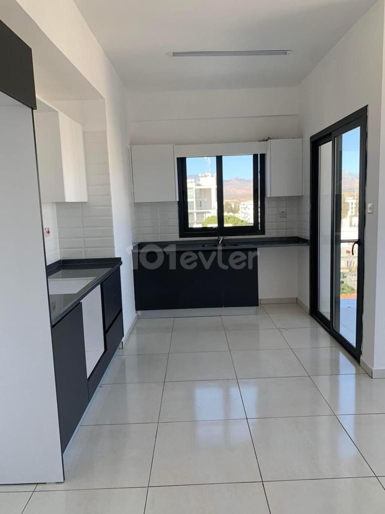 2 + 1 rent an apartment without furniture in the Yenişehir Region... ** 