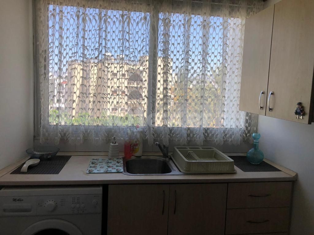 Ortaköy de şehirin merkezinde kiralık 1+1 daire 