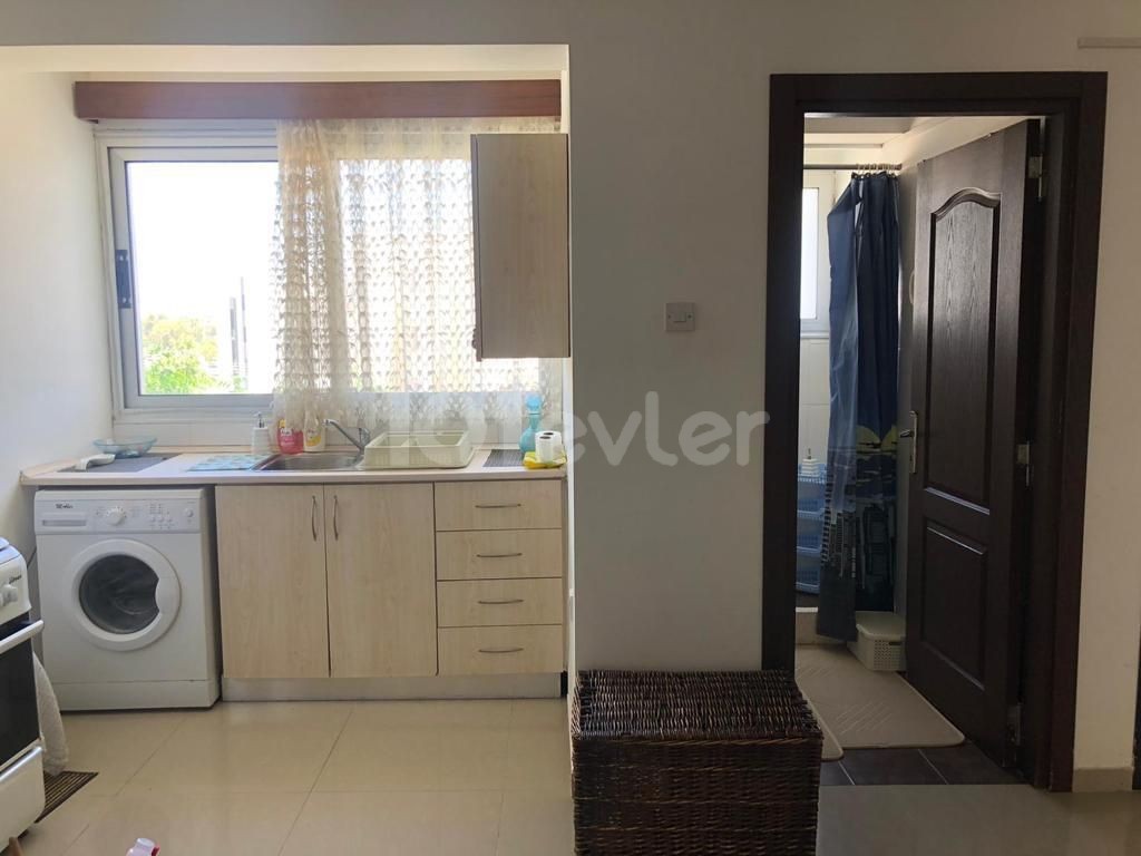 Ortaköy Lemar Yolu Bölgesinde  Eşyalı 1+1 Kiralık Daire 