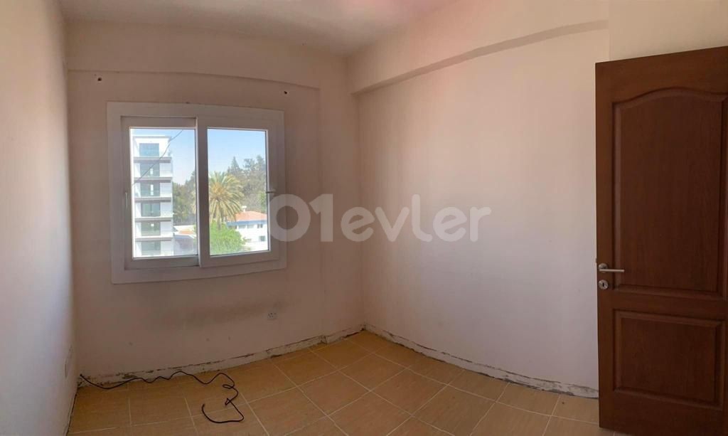 THE APARTMENT WITH ELEVATOR AND PARKING LOT (3+1) IN THE PERFECT LOCATION IN YENIŞEHIR IS IN A VERY GOOD CONDITION AND THE RENT IS GUARANTEED TO BE WAITING FOR THE LUCKY OWNER ** 