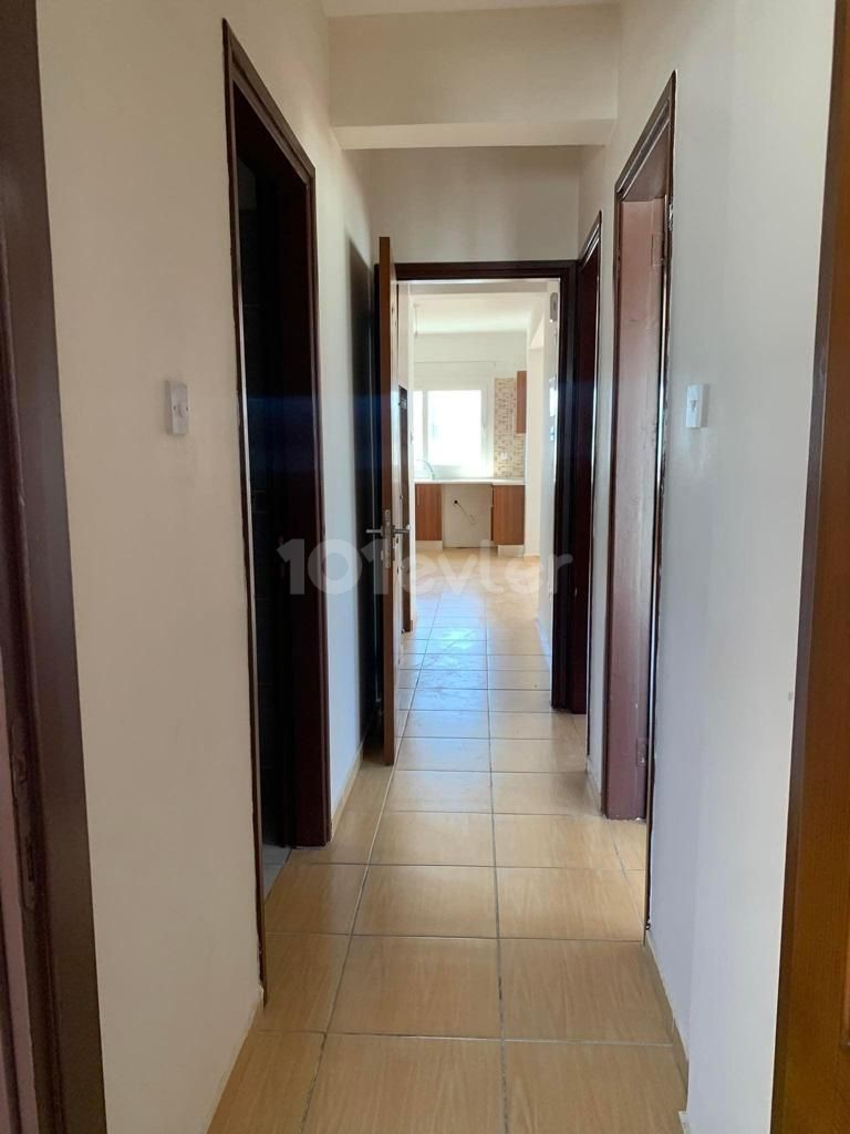 THE APARTMENT WITH ELEVATOR AND PARKING LOT (3+1) IN THE PERFECT LOCATION IN YENIŞEHIR IS IN A VERY GOOD CONDITION AND THE RENT IS GUARANTEED TO BE WAITING FOR THE LUCKY OWNER ** 