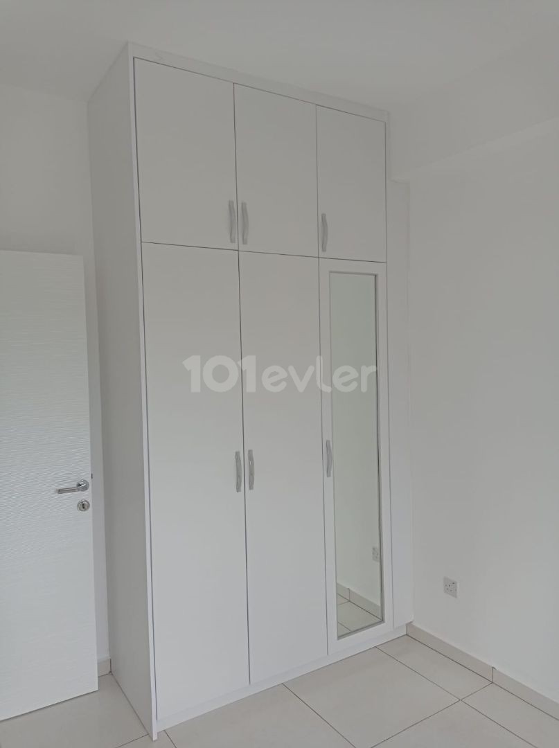 RENT-GUARANTEED APARTMENT IN A NEWLY FINISHED BUILDING WITH ELEVATOR AND PARKING LOT (2+1) IN THE PERFECT LOCATION IN YENIŞEHIR IS WAITING FOR THE LUCKY OWNER ** 