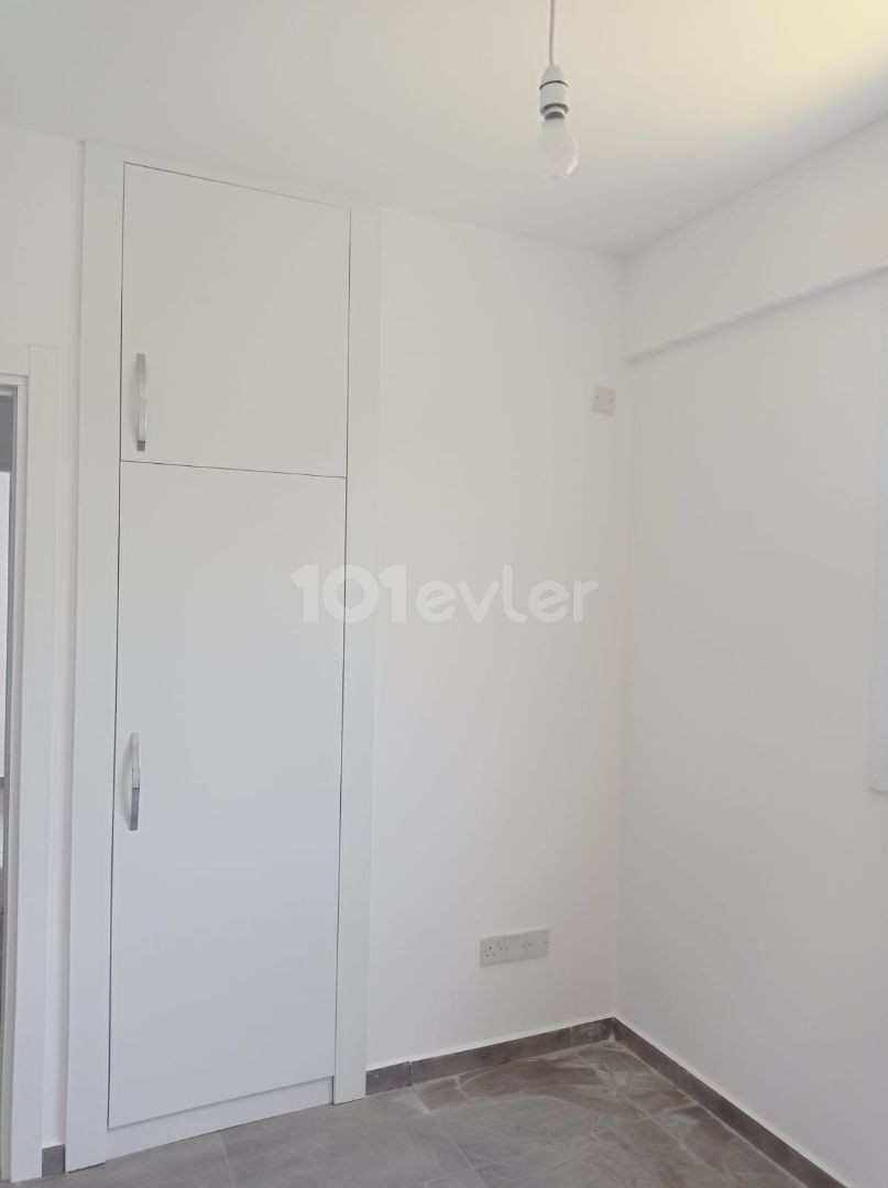 2+1 investment center apartment with elevator for sale in Kizilbaş district ** 