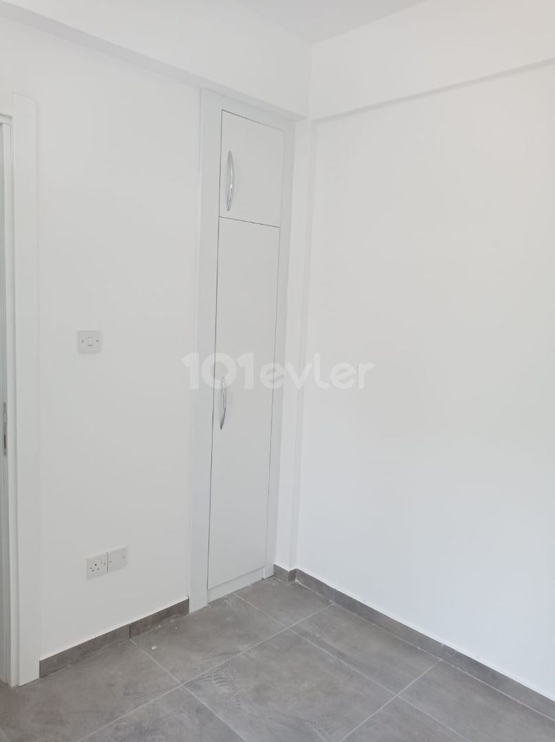 2+1 investment center apartment with elevator for sale in Kizilbaş district ** 