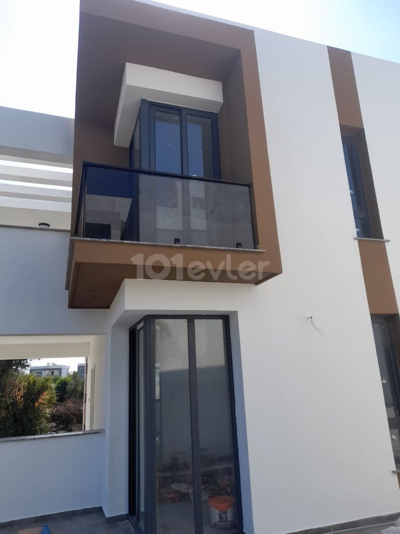 Luxury Villa for Sale in Alsancak Region Within 2 + 1 Sites ** 