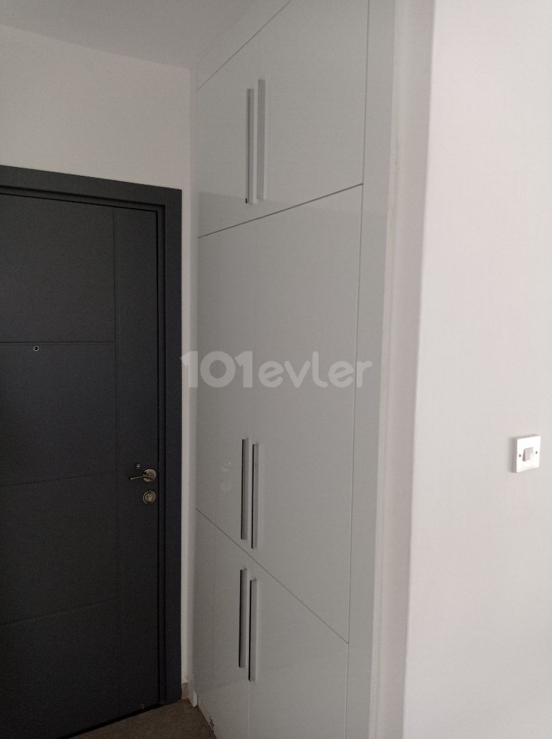 2 + 1 Furnished apartment for rent with indoor parking in the central location in the Yenişehir region ** 