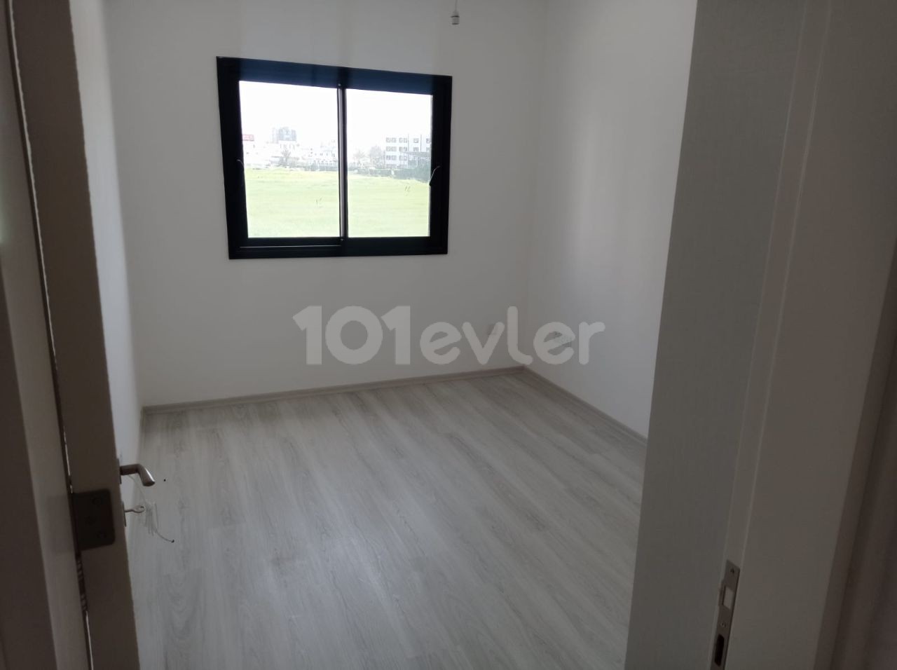 INVESTITION 2 + 1 WOHNUNG ZUM VERKAUF IN ZENTRALER LAGE IN KIZILBASH ** 