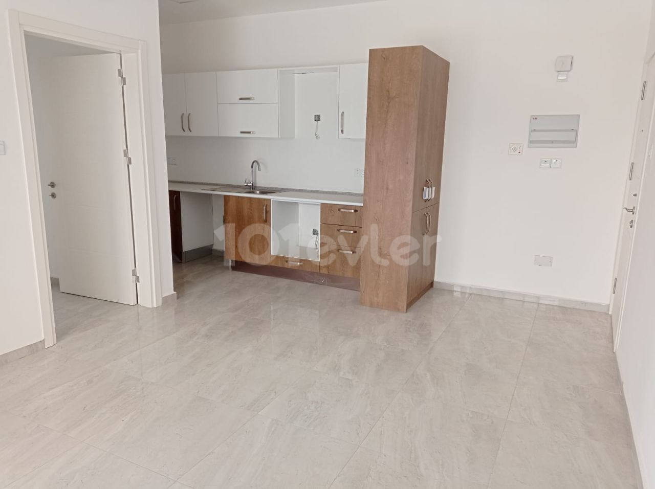 KÜÇÜK KAYMAKLI BÖLGESİNDE (2+1) 1. KAT 85M2 TÜRK MALI FIRSAT DAİRE