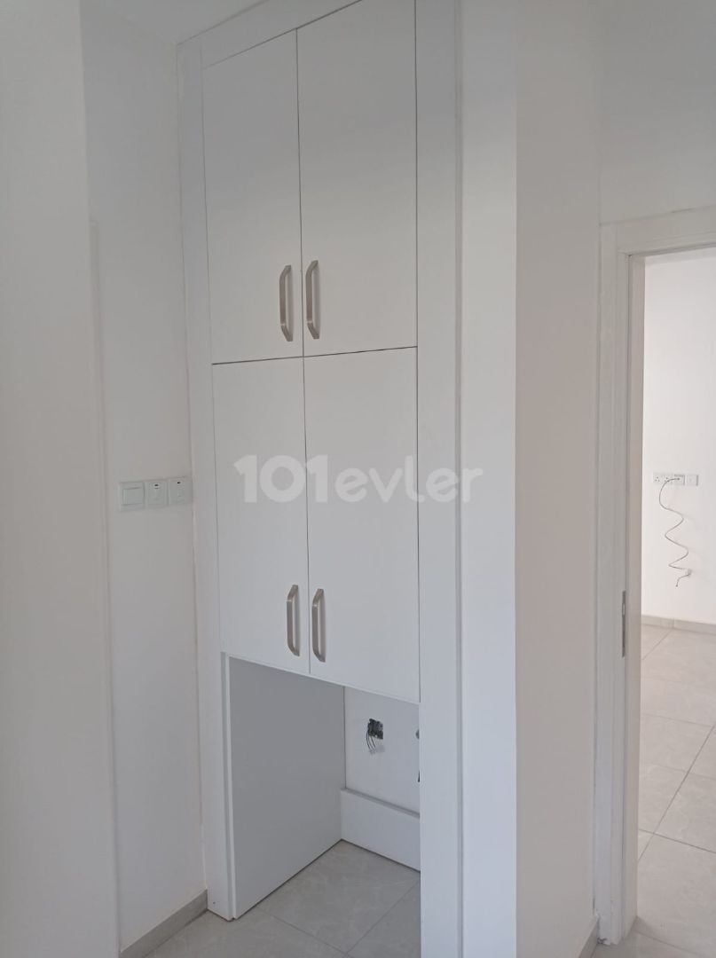 85M2 TURKISH OPPORTUNITY APARTMENT ON THE GROUND FLOOR IN THE SMALL KAYMAKLI DISTRICT (2 +1) ** 