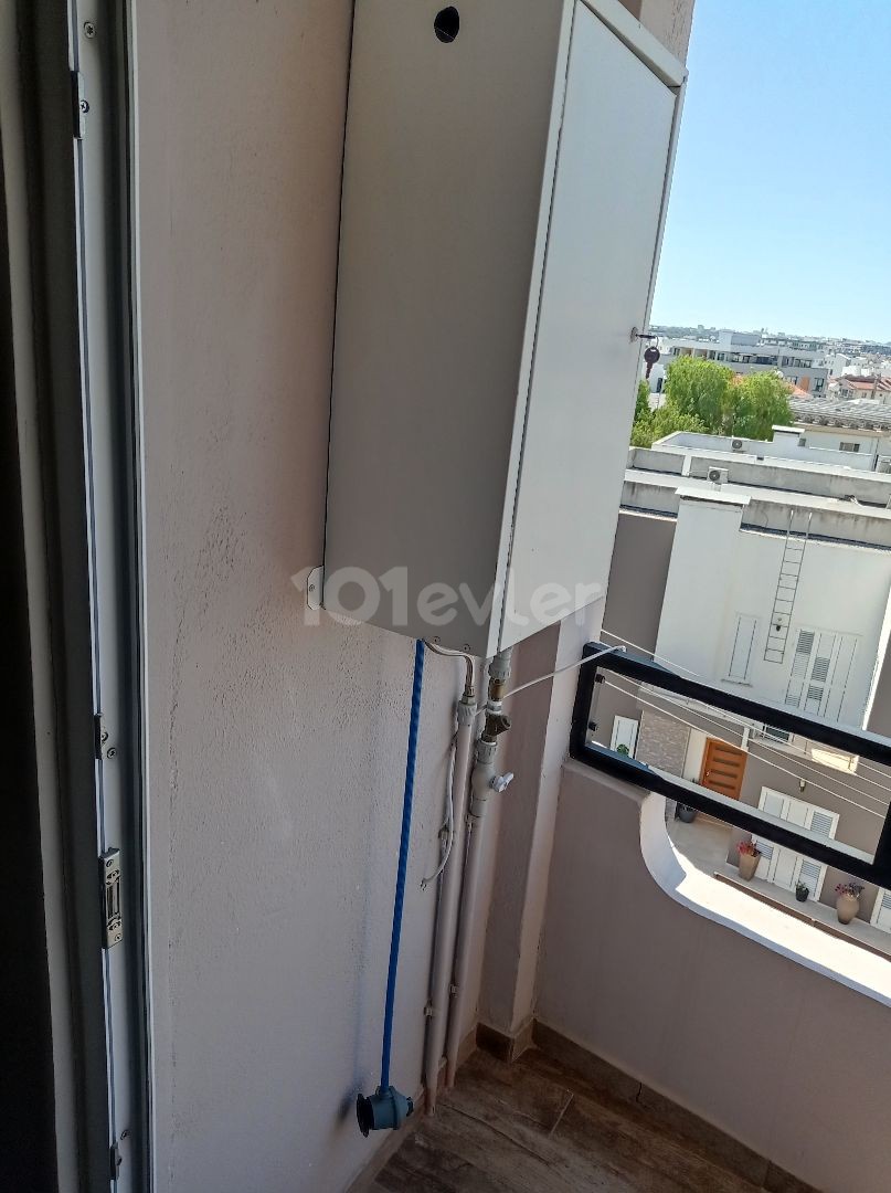 Yenikent bölgesinde aylık ödemeli 2+1 eşyalı daire 