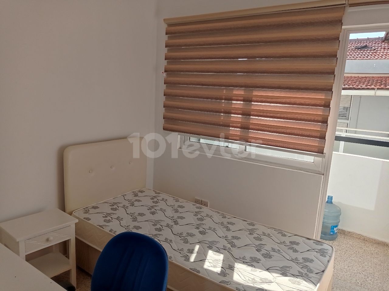 3 + 1 apartments for rent in the central location in the Yenikent district. ** 