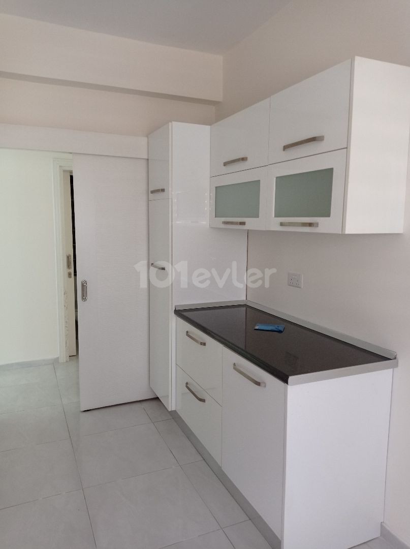 2+1 Semi-furnished apartment in Kucukkaymakli district ** 