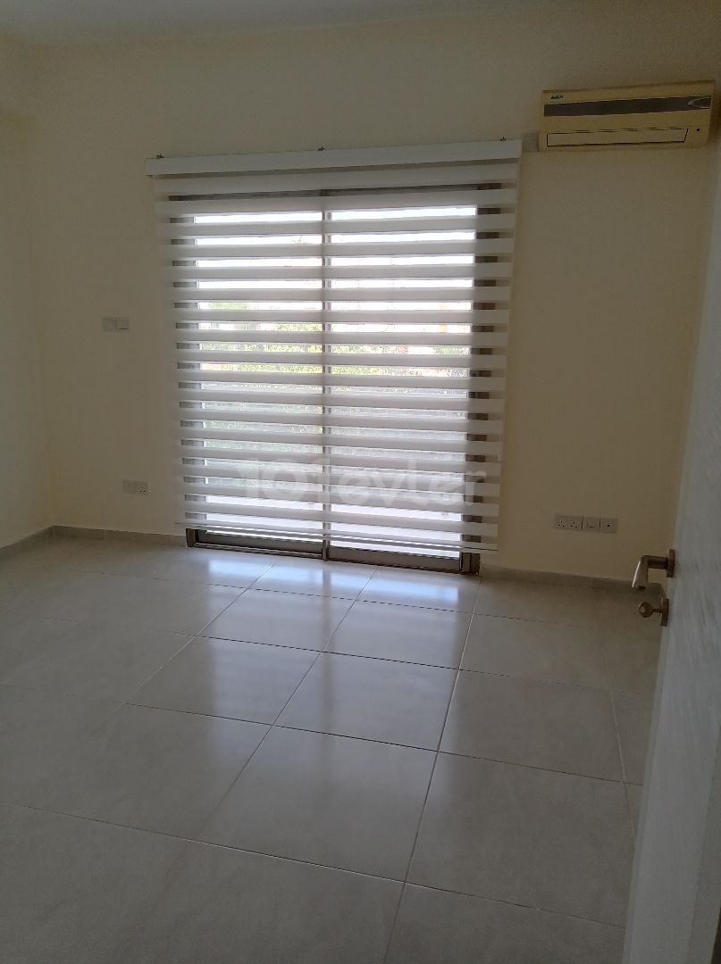 2+1 Semi-furnished apartment in Kucukkaymakli district ** 