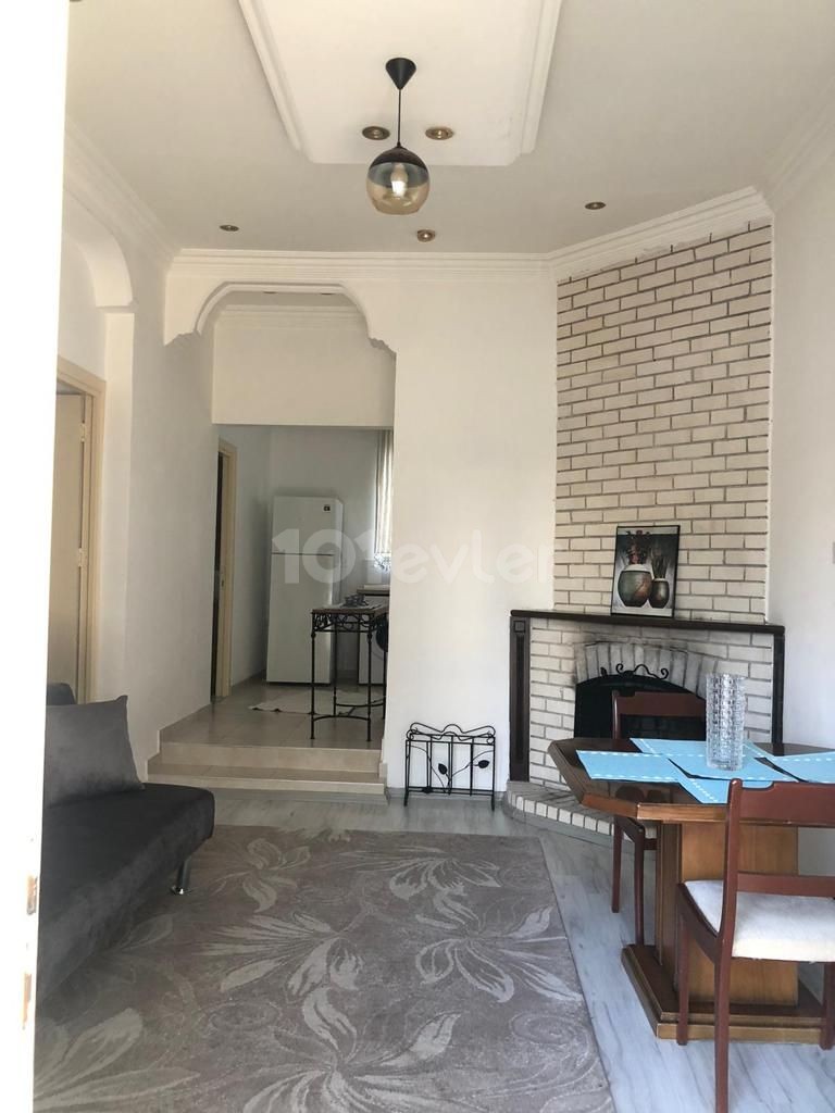 EXCELLENT KIRAKIK DETACHED HOUSE WITH A FIREPLACE OF 90M2 (2+1) VERY CLOSE TO RESTAURANTS, STALLS AND MARKETS IN ORTAKOY ** 