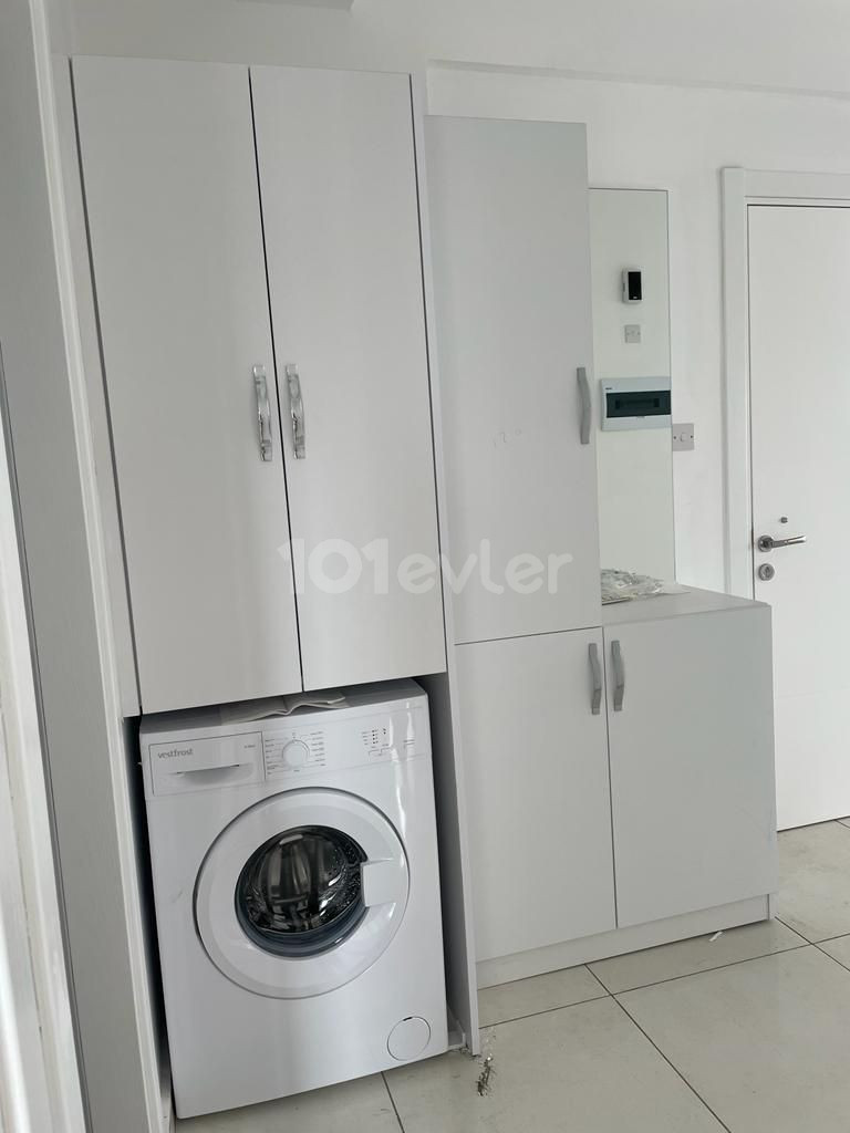 Luxus 2 + 1 Wohnung zur Miete in zentraler Lage in Yenisehir ** 