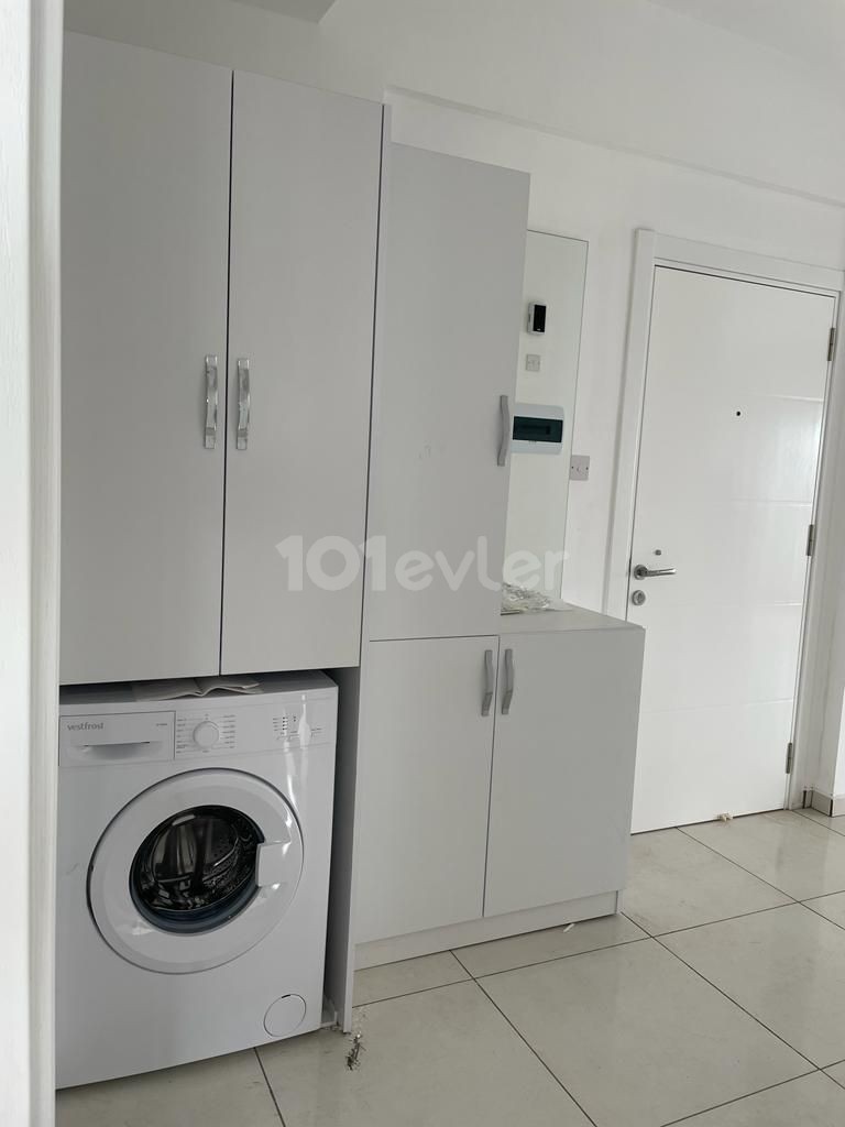 Luxus 2 + 1 Wohnung zur Miete in zentraler Lage in Yenisehir ** 