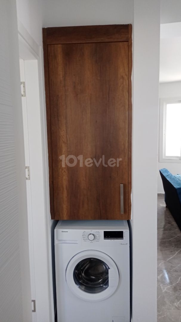 Bakanlıklar bölgesinde merkezi konumda kiralık 2+1 yeni eşyalı sıfır daire