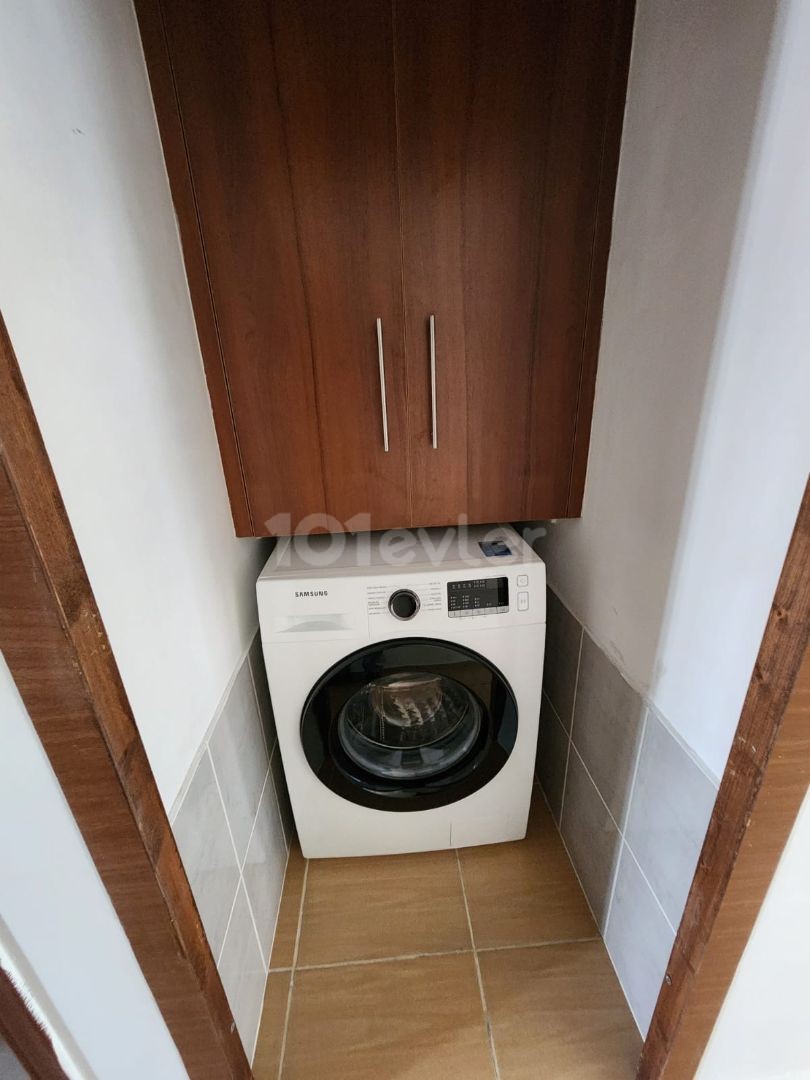 Neu möblierte 3 + 1 Wohnung zur Miete in Yenisehir ** 