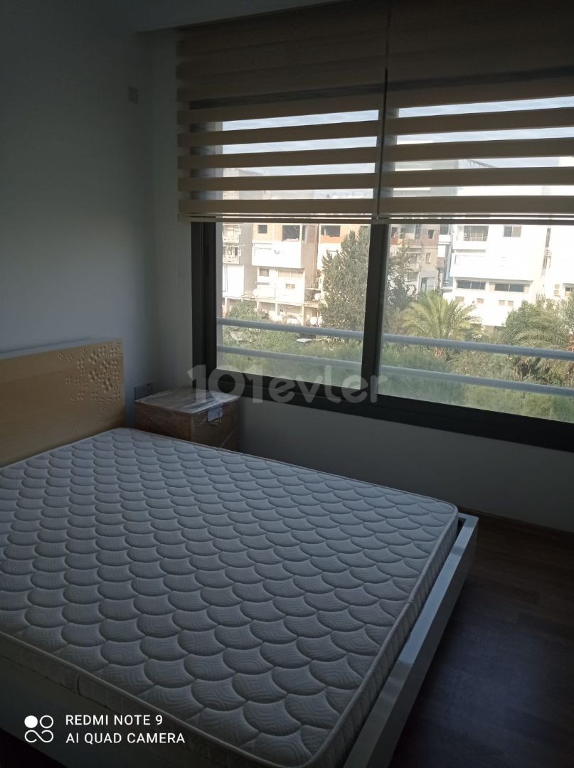 A PERFECT (2 + 1) APARTMENT FOR RENT WITH ZERO FURNITURE IN A NEW ELEVATOR BUILDING IN ORTAKENT, WITHIN WALKING DISTANCE OF DEREBOYUN AND STOPS ** 