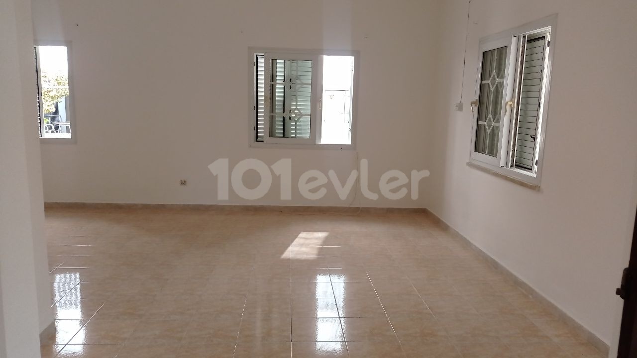 Detached House To Rent in Kızılbaş, Nicosia