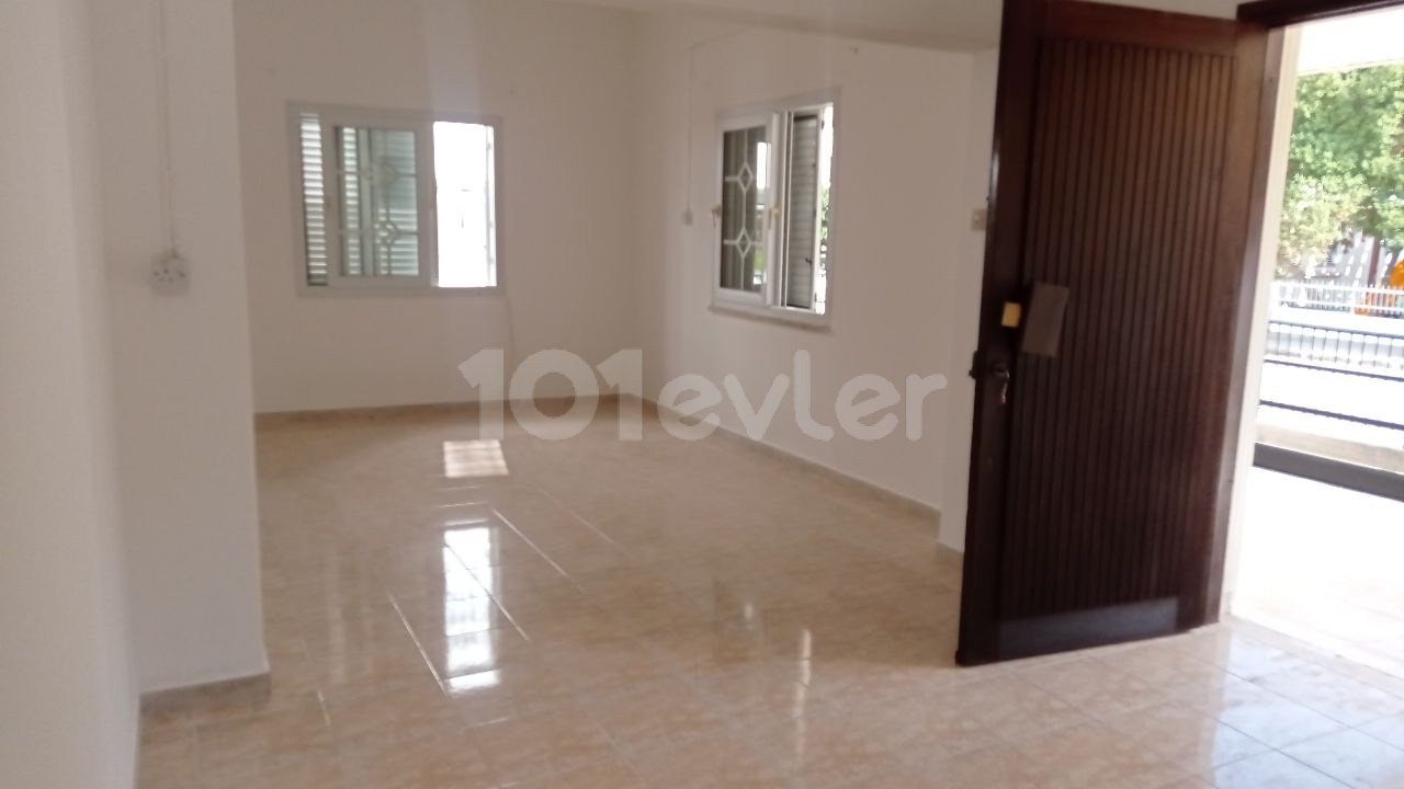 Detached House To Rent in Kızılbaş, Nicosia