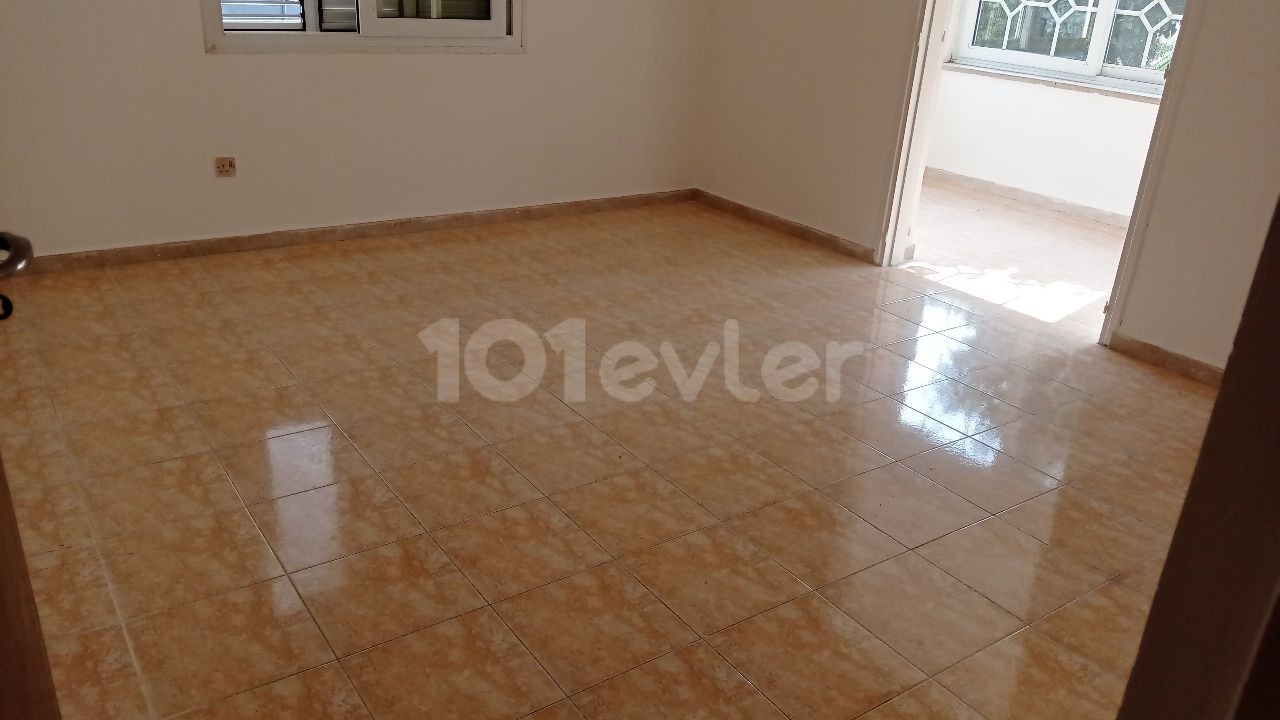 Detached House To Rent in Kızılbaş, Nicosia