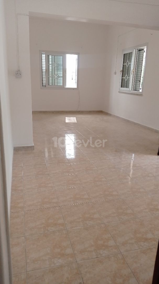 Detached House To Rent in Kızılbaş, Nicosia