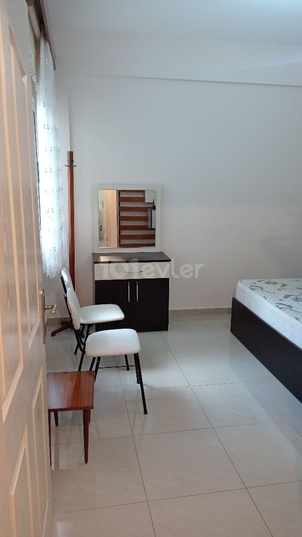 Ground floor, centrally located 2+1 furnished flat for rent in Gönyeli