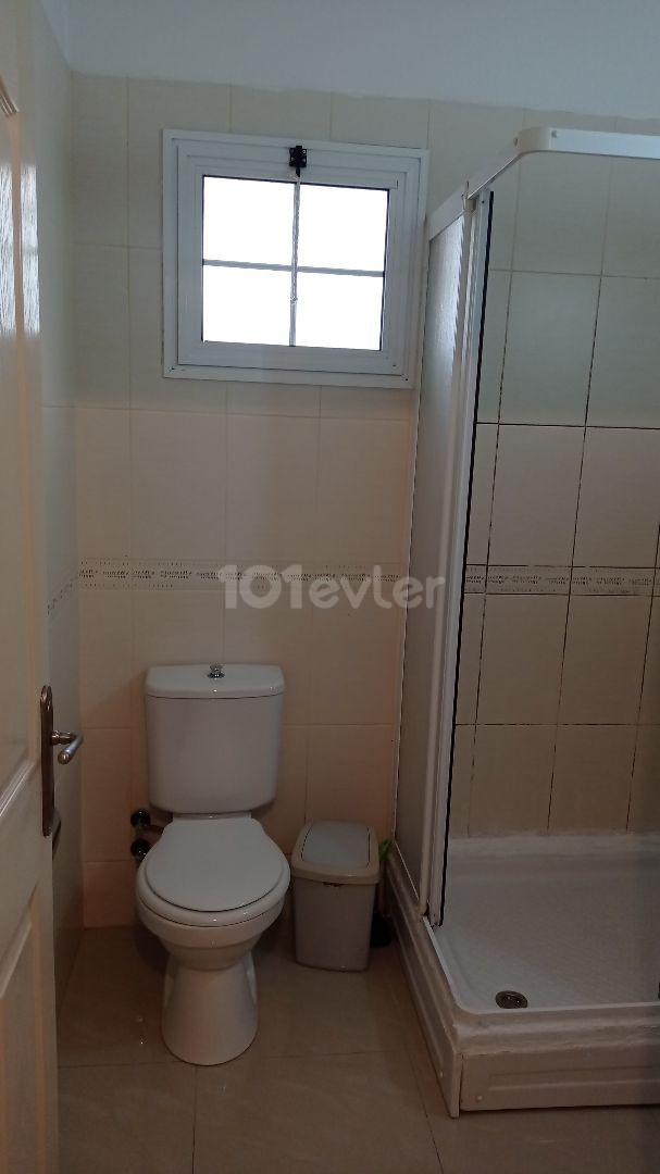 Ground floor, centrally located 2+1 furnished flat for rent in Gönyeli