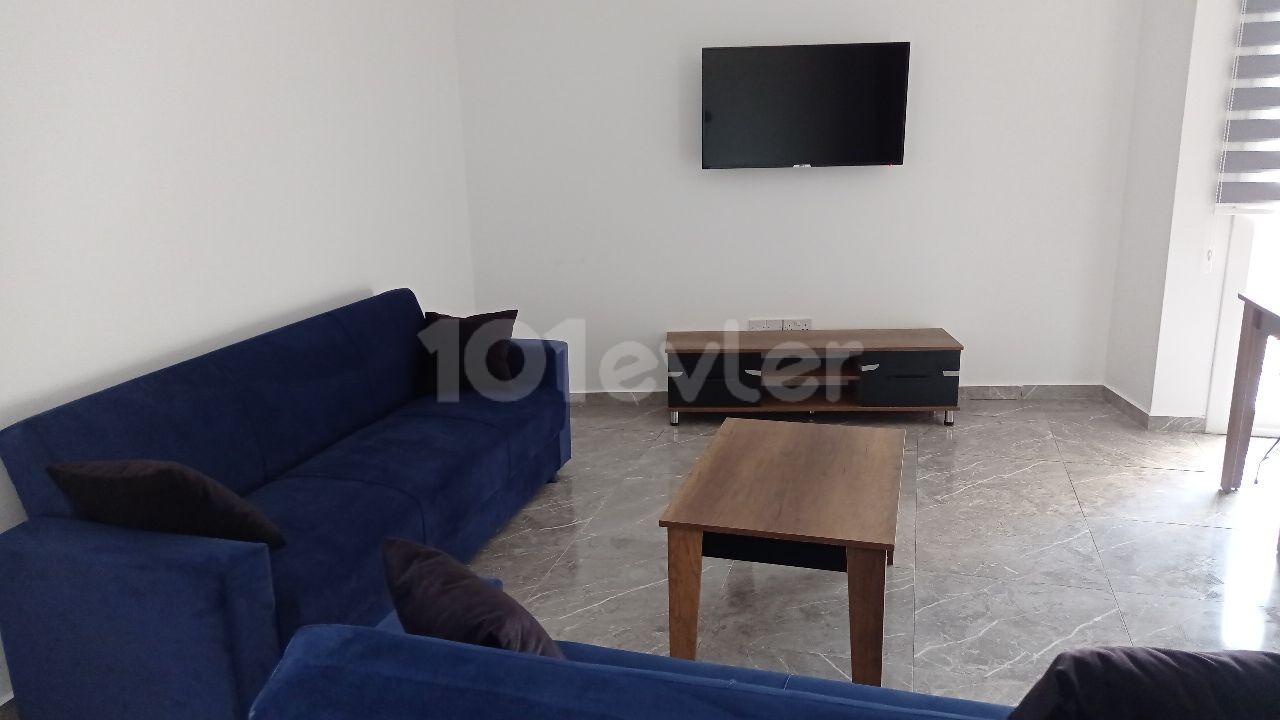 Opportunity flat for sale in a 1-year-old new building with ready tenants, centrally located in the Kızılbaş region, within walking distance of internal affairs and all ministries.