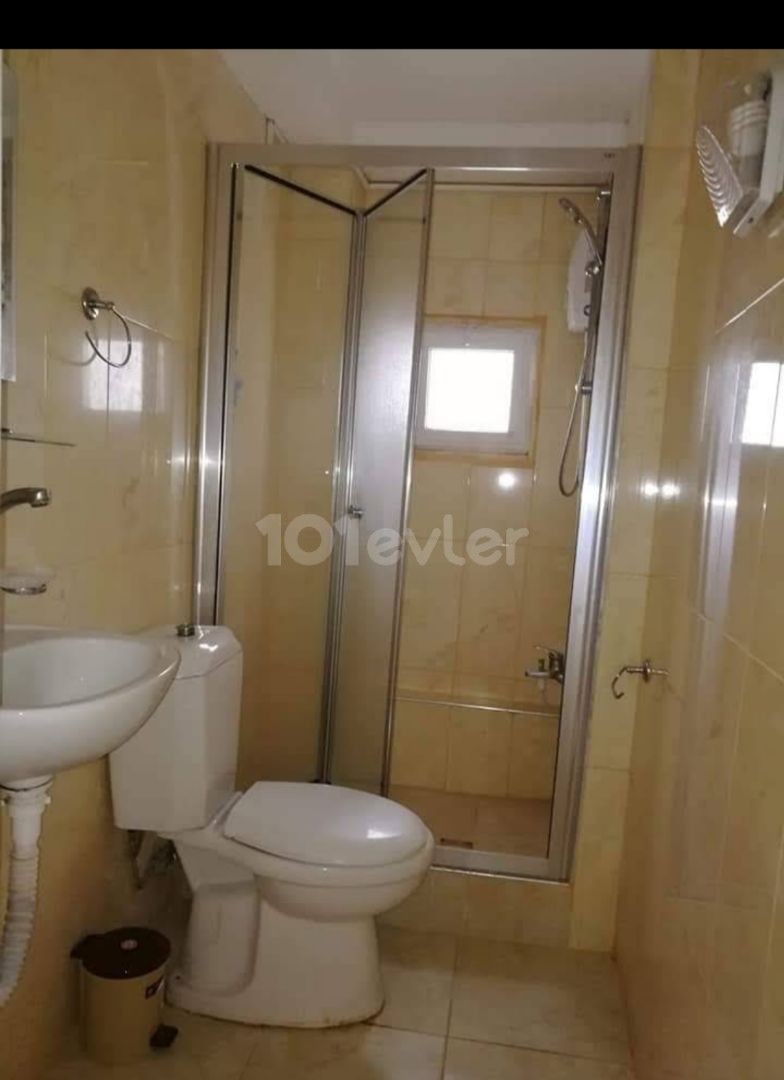 Yenişehir 'de otobüs duraklarına yürüme mesafesinde kiralık aylık ödemeli studio daire 