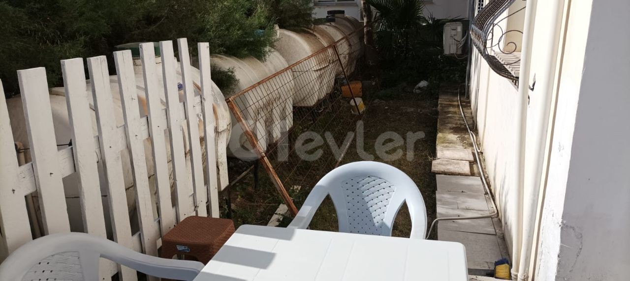 THE MOST BEAUTIFUL REGION OF NICOSIA IN KAYMAKLI, WITH GROUND GARDEN (2+1) 90M2 PERFECT OPPORTUNITY FLAT