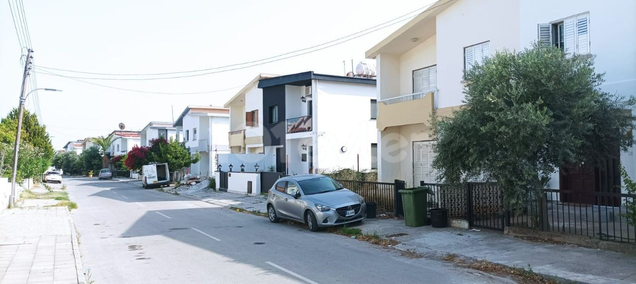 VILLA WITH BAHÇELİ (3+1) IN YENIKENT, 170 m2 CLOSE TO THE PARK, TURKISH MADE FOR SALE AT A REASONABLE PRICE