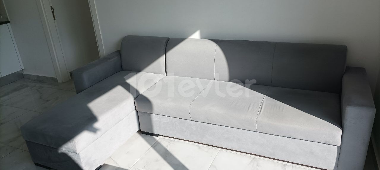 2+1 flat for rent in a central location in Yenikent