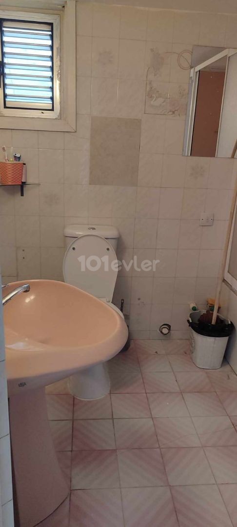 3+1 flat for sale in Yenicami area