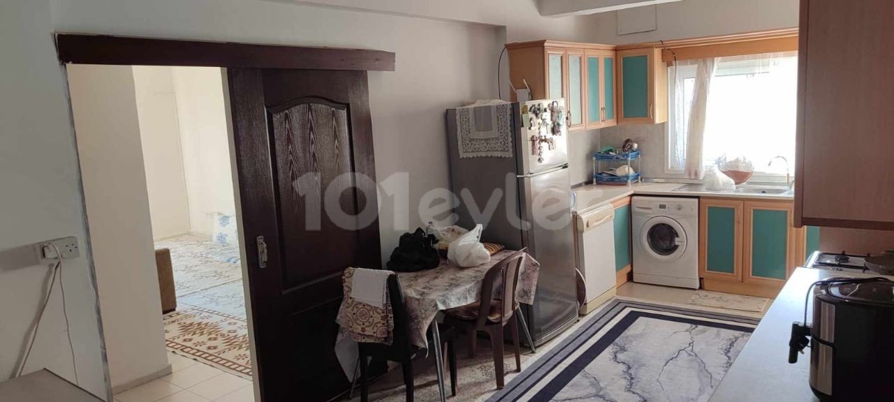 3+1 flat for sale in Yenicami area