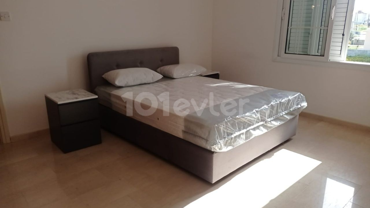 Gönyeli'de 3+1 sessiz ve huzurlu bir ortamda kiralık ikiz villa