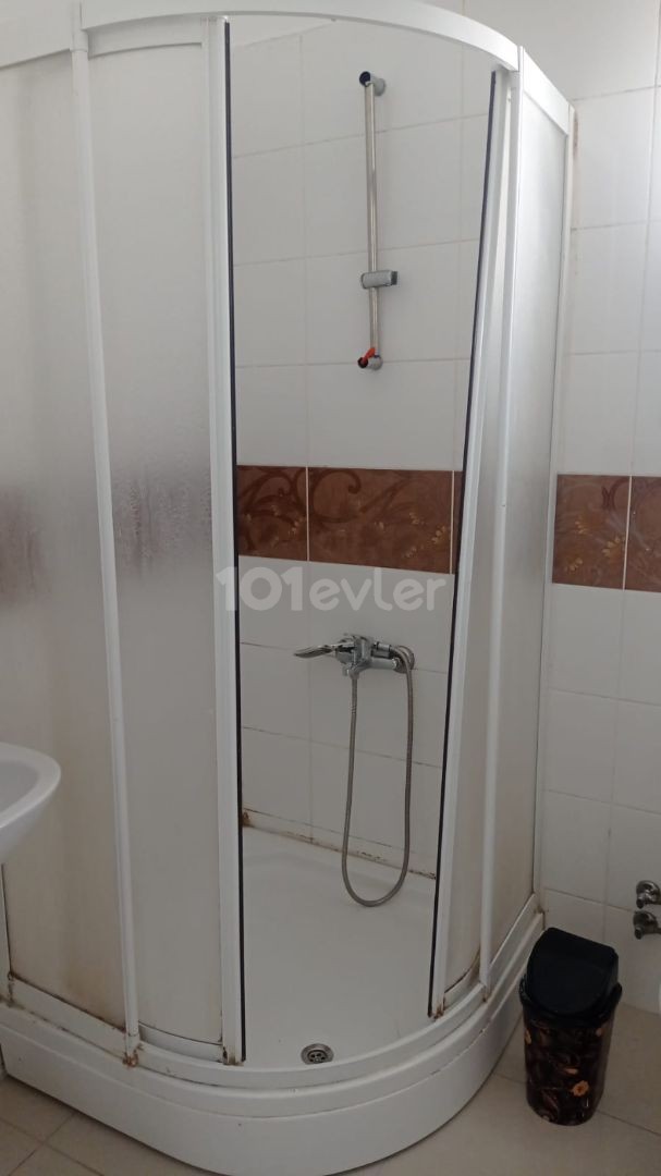 Gönyeli merkezde kiralık 2+1 daire