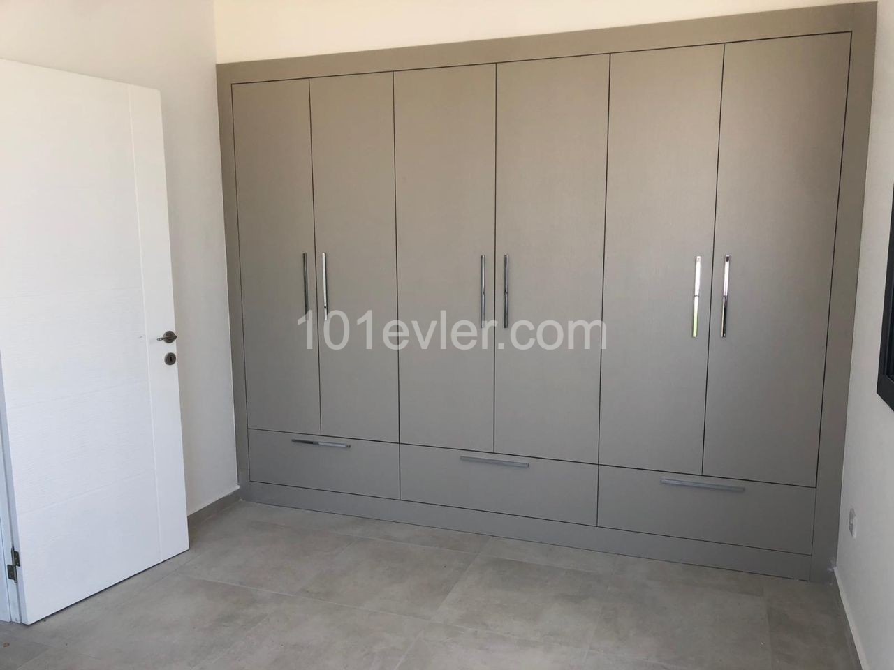 LEFKOŞA DEREBOYUNDA SATILIK 2+1 YENİ DAİRE 