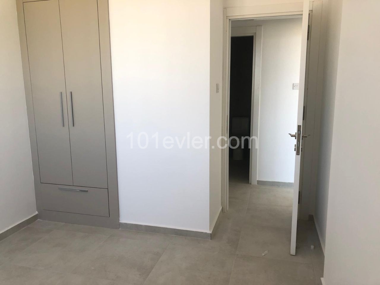 LEFKOŞA DEREBOYUNDA SATILIK 2+1 YENİ DAİRE 