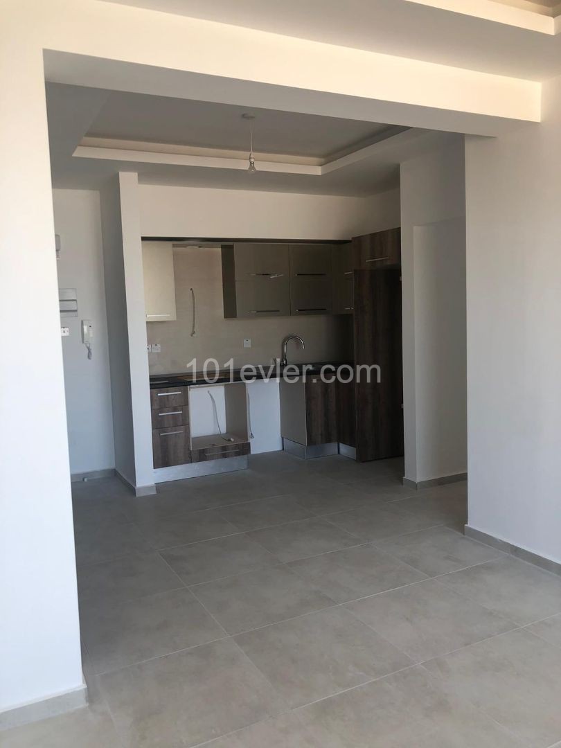 LEFKOŞA DEREBOYUNDA SATILIK 2+1 YENİ DAİRE 