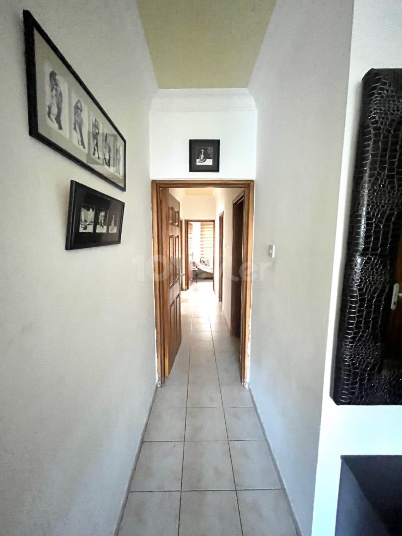 CENTRAL KYRENIA , SPECIOUS GARDEN FLAT 3+1, 135M2, OPPOSITE GREEN AREA , WELL LOOKED AFTER , CLOSE TO ALL AMENITIES 