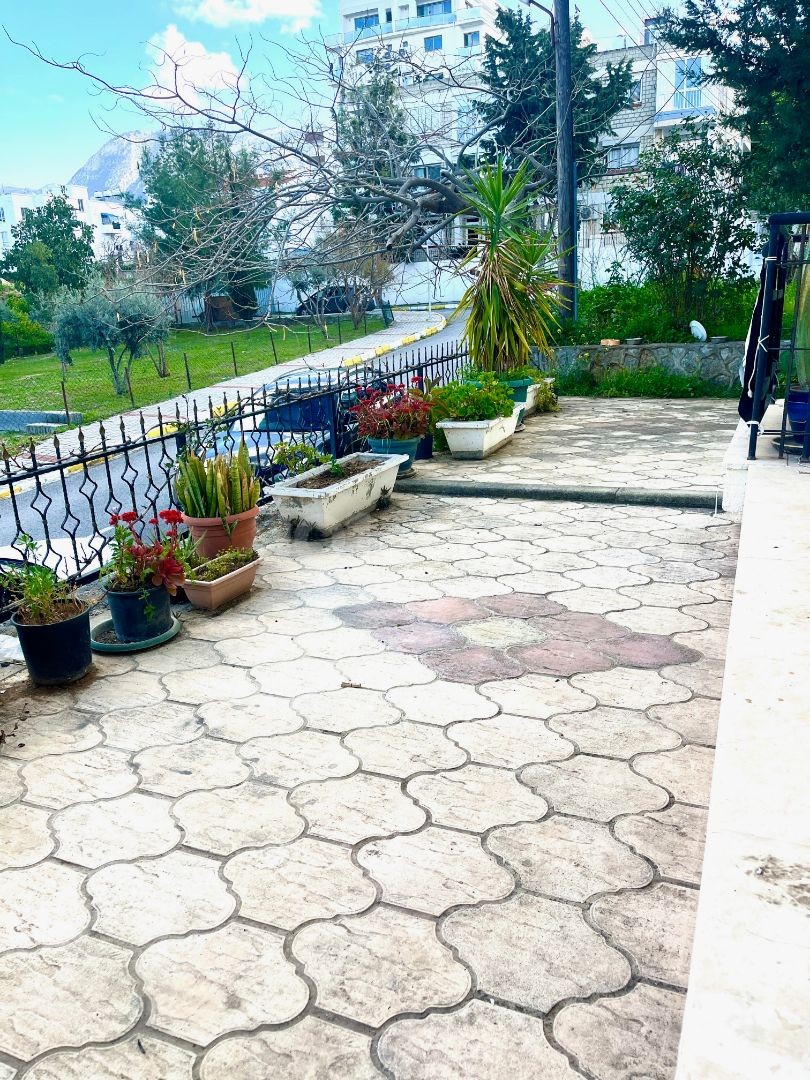 CENTRAL KYRENIA , SPECIOUS GARDEN FLAT 3+1, 135M2, OPPOSITE GREEN AREA , WELL LOOKED AFTER , CLOSE TO ALL AMENITIES 