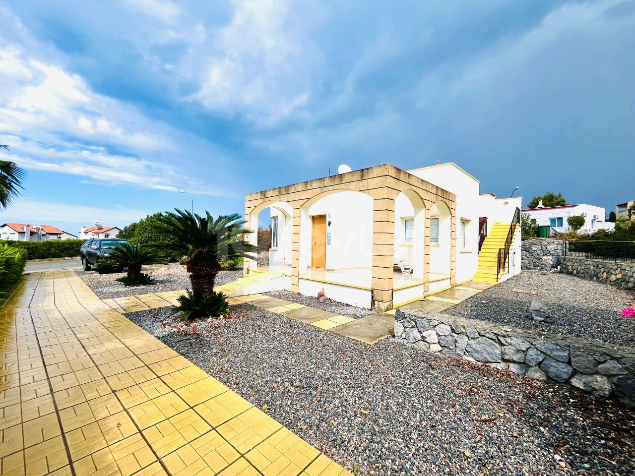 GİRNE ESENTEPE - SCHÖNER FREISTEHENDER BUNGALOV MIT DACHTERRASSE UND MEERBLICK