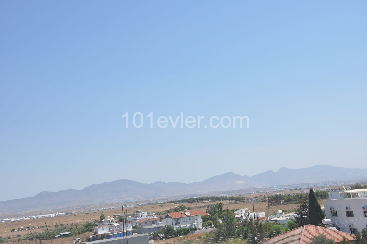 3 + 2 200 M2 APARTMENT WITH GARDEN IN ALAYKOY ** 