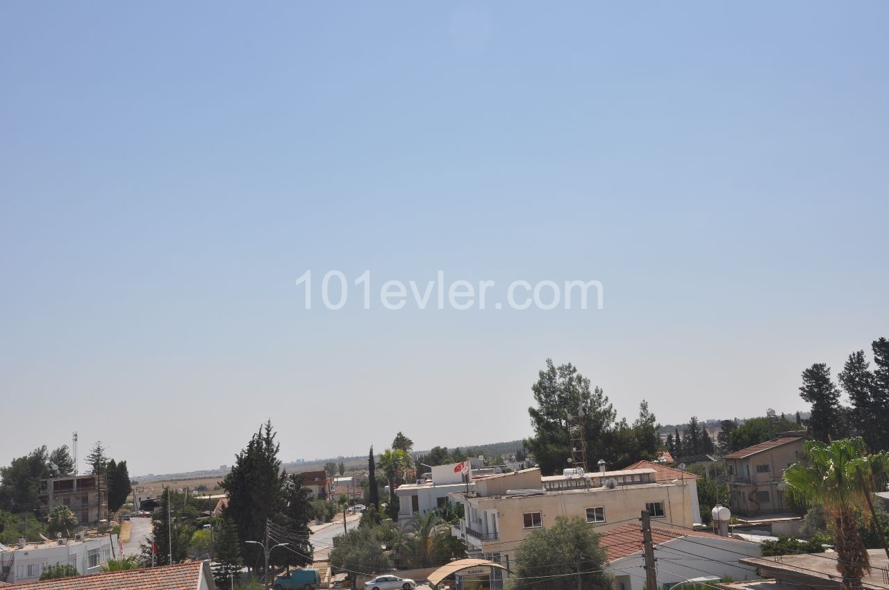 3 + 2 200 M2 APARTMENT WITH GARDEN IN ALAYKOY ** 