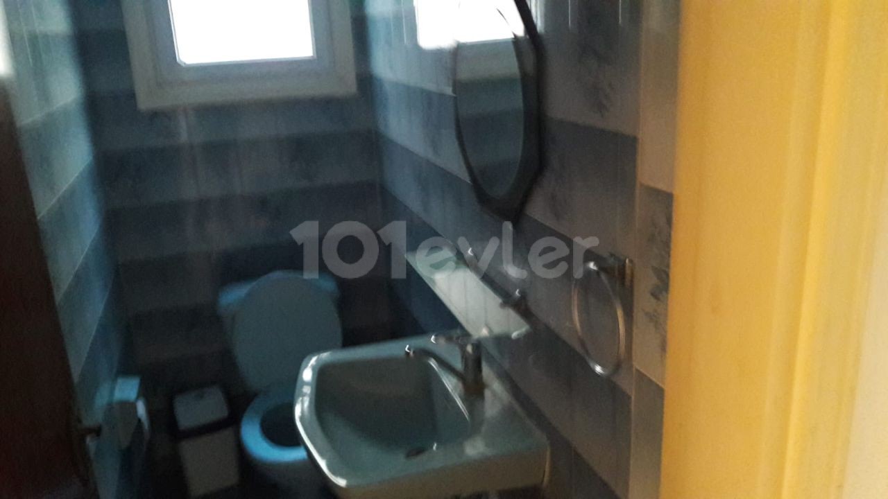 138 m2 3+1 48500 stgye Wohnung in Ortakoy 